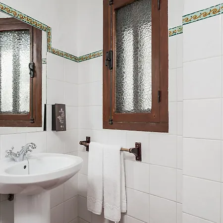 Y En El Centro La Jabega By Conil 科尼尔-德拉弗龙特拉